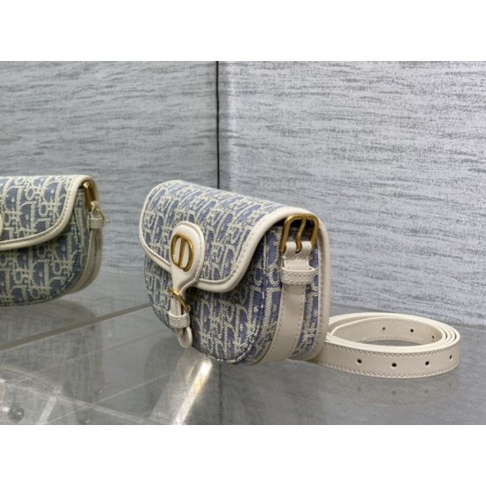 Replica Borsa Dior Bobby media East-West Dior Oblique jacquard blu Imitazioni Replica Borsa Dior Bobby media East-West Dior Oblique jacquard blu