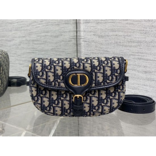 Replica Borse Dior Bobby media East-West Dior Oblique jacquard Nero Imitazioni Replica Borse Dior Bobby media East-West Dior Oblique jacquard Nero