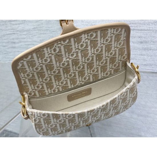 Replica Borse Firmate Dior Bobby media East-West Dior Oblique jacquard Marrone Imitazioni Replica Borse Firmate Dior Bobby media East-West Dior Oblique jacquard Marrone