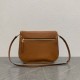 Replica Borsa a tracolla Celine Soft Triomphe Besace Marrone Imitazioni Replica Borsa a tracolla Celine Soft Triomphe Besace Marrone
