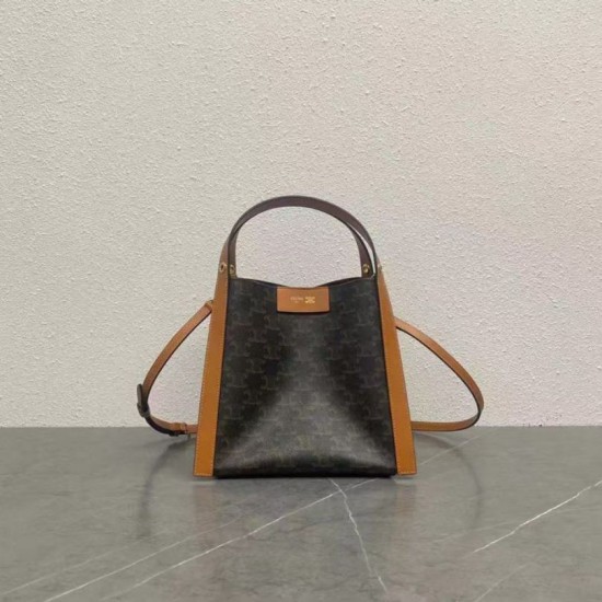 Replica Borsa a cubo piccola Celine Triomphe in tela/pelle di vitello Marrone Imitazioni Replica Borsa a cubo piccola Celine Triomphe in tela/pelle di vitello Marrone