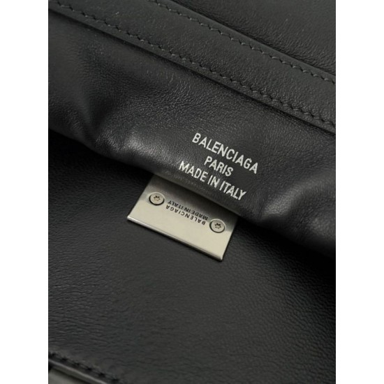 Replica borse griffate a tracolla Balenciaga Rodeo Medium nera argento Imitazioni Replica borse griffate a tracolla Balenciaga Rodeo Medium nera argento
