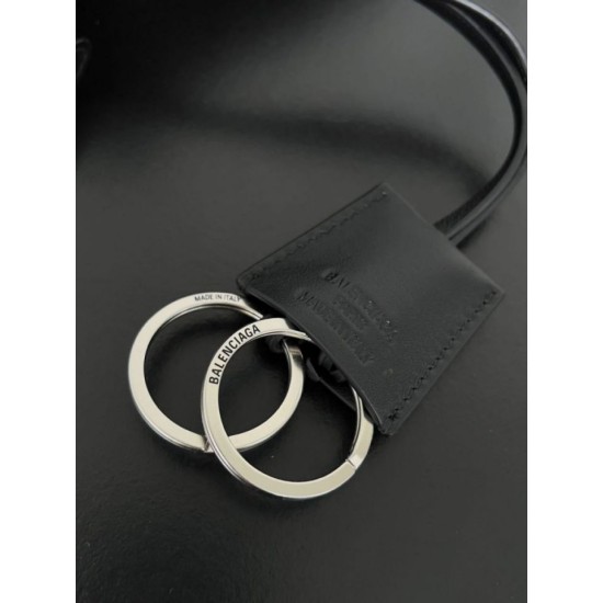 Replica borse griffate a tracolla Balenciaga Rodeo Medium nera argento Imitazioni Replica borse griffate a tracolla Balenciaga Rodeo Medium nera argento