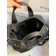 Replica Borse Firmate Nightingale Givenchy con dettagli a croce color argento nera Imitazioni Replica Borse Firmate Nightingale Givenchy con dettagli a croce color argento nera