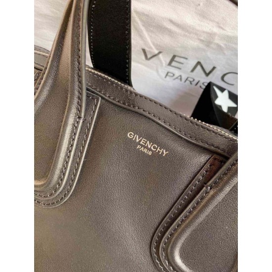 Replica Borsa Nightingale Givenchy nera Imitazioni Replica Borsa Nightingale Givenchy nera