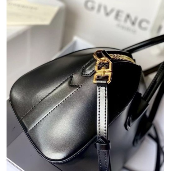 Replica Borse Firmate tote Givenchy Antigona Mini in pelle nera Imitazioni Replica Borse Firmate tote Givenchy Antigona Mini in pelle nera