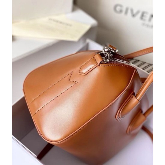 Replica Borsa tote Givenchy Antigona Mini in pelle marrone Imitazioni Replica Borsa tote Givenchy Antigona Mini in pelle marrone