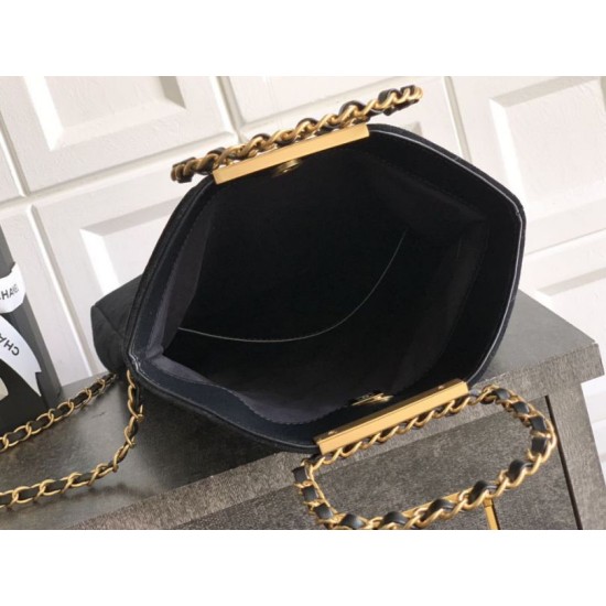 Replica Borsa tote pieghevole Diana Chanel scamosciata piccola/media/grande Nero Imitazioni Replica Borsa tote pieghevole Diana Chanel scamosciata piccola/media/grande Nero