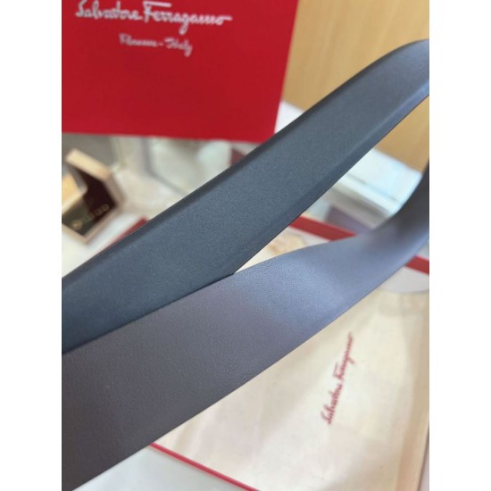 Replica Pari Cintura reversibile da uomo Salvatore Ferragamo da 3,5 cm con fibbia a ferro di cavallo a doppio anello Imitazioni Replica Pari Cintura reversibile da uomo Salvatore Ferragamo da 3,5 cm con fibbia a ferro di cavallo a doppio anello