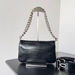 Replica Borse Imitazioni a tracolla Balenciaga BB con patta morbida e finiture argentate Imitazioni Replica Borse Imitazioni a tracolla Balenciaga BB con patta morbida e finiture argentate
