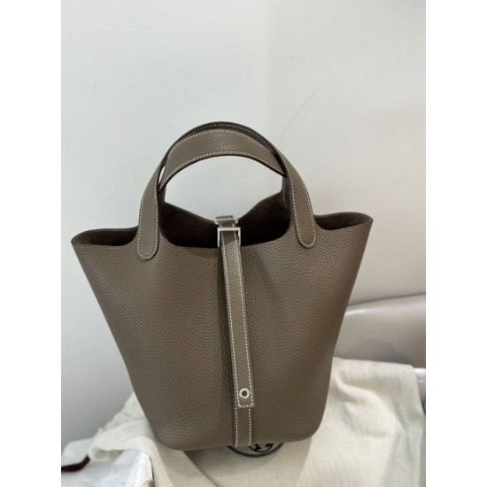 Replica Borsa Hermes Picotin Lock 18/22 Etoupe grigia hardware argentato Imitazioni Replica Borsa Hermes Picotin Lock 18/22 Etoupe grigia hardware argentato