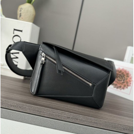 Replica Marsupio classico piccolo Puzzle Edge Loewe Nero Imitazioni Replica Marsupio classico piccolo Puzzle Edge Loewe Nero