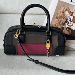 Replica Borsa a tracolla Loewe Amazona 23 con dettaglio lucchetto nero