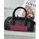 Replica Borsa a tracolla Loewe Amazona 23 con dettaglio lucchetto nero Imitazioni Replica Borsa a tracolla Loewe Amazona 23 con dettaglio lucchetto nero