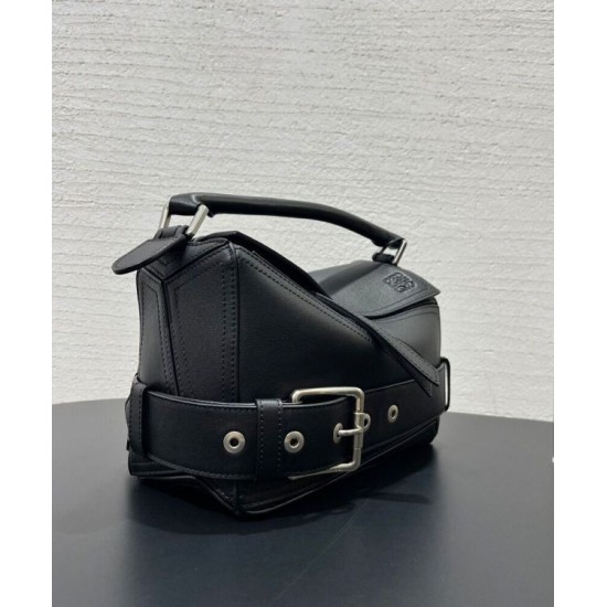 Replica Borsa Loewe Large Puzzle Biker Nera Imitazioni Replica Borsa Loewe Large Puzzle Biker Nera