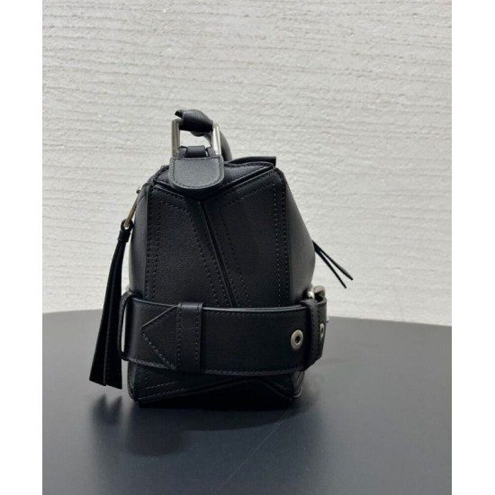 Replica Borsa Loewe Large Puzzle Biker Nera Imitazioni Replica Borsa Loewe Large Puzzle Biker Nera