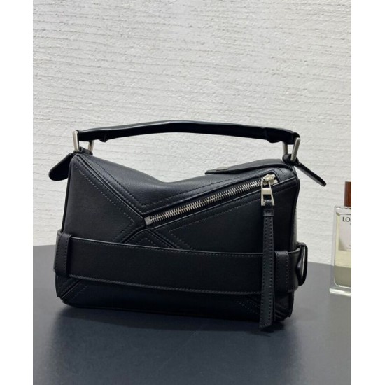 Replica Borsa Loewe Large Puzzle Biker Nera Imitazioni Replica Borsa Loewe Large Puzzle Biker Nera
