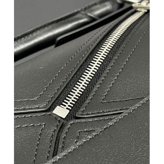 Replica Borsa Loewe Large Puzzle Biker Nera Imitazioni Replica Borsa Loewe Large Puzzle Biker Nera