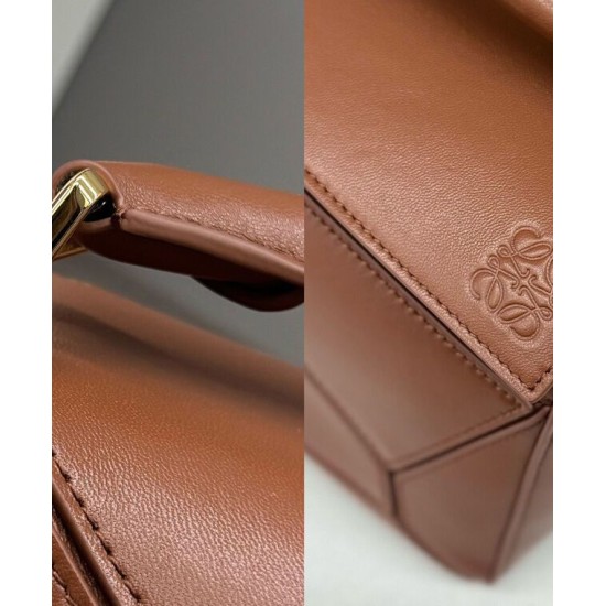 Replica Borsa Loewe Featherlight Puzzle piccola Caffè