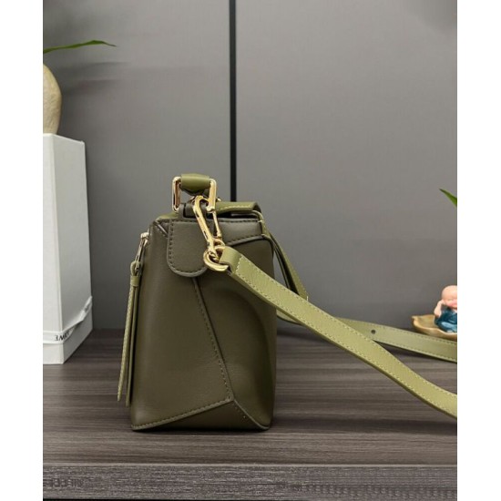 Replica Borsa classica Vintage Loewe Puzzle Edge piccola verde Imitazioni Replica Borsa classica Vintage Loewe Puzzle Edge piccola verde