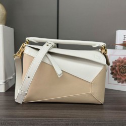 Replica Borsa classica bicolore Loewe Puzzle Edge piccola Bianco/beige