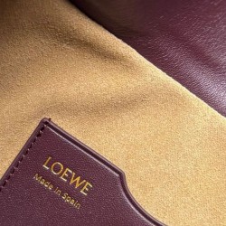 Replica Bora Pari a tracolla Loewe Ola media Malva