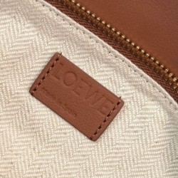 Replica Borsa Loewe piccola Puzzle Edge Landscape in pelle di vitello nappa Caffè Imitazioni Replica Borsa Loewe piccola Puzzle Edge Landscape in pelle di vitello nappa Caffè