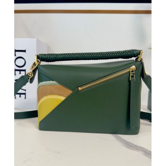 Replica Borsa Loewe piccola Puzzle Edge Landscape in pelle di vitello nappa Verde Imitazioni Replica Borsa Loewe piccola Puzzle Edge Landscape in pelle di vitello nappa Verde