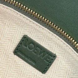 Replica Borsa Loewe piccola Puzzle Edge Landscape in pelle di vitello nappa Verde Imitazioni Replica Borsa Loewe piccola Puzzle Edge Landscape in pelle di vitello nappa Verde