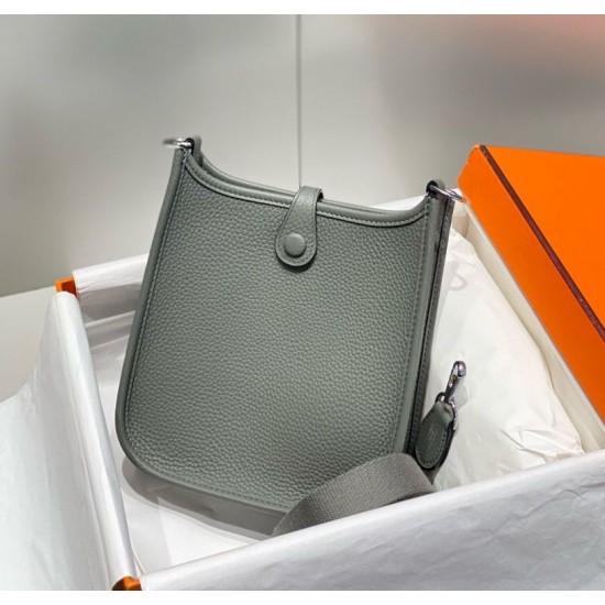 Replica Borse Hermes Evelyne III TPM grigio Clemence Imitazioni Replica Borse Hermes Evelyne III TPM grigio Clemence