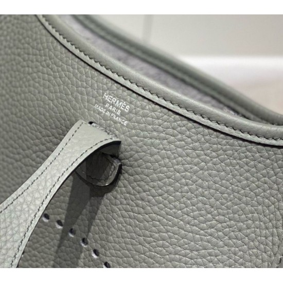 Replica Borse Hermes Evelyne III TPM grigio Clemence Imitazioni Replica Borse Hermes Evelyne III TPM grigio Clemence