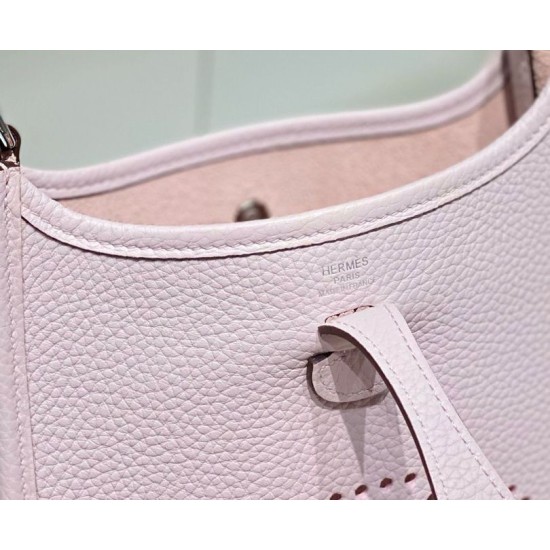 Replica Borse Hermes Evelyne III TPM Malva Pallido Clemence Imitazioni Replica Borse Hermes Evelyne III TPM Malva Pallido Clemence