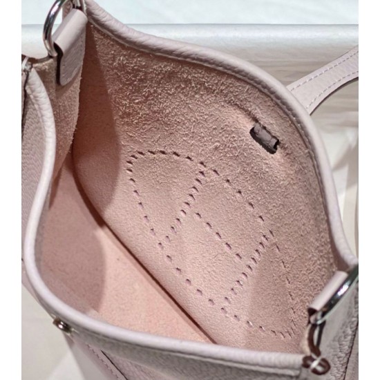 Replica Borse Hermes Evelyne III TPM Malva Pallido Clemence Imitazioni Replica Borse Hermes Evelyne III TPM Malva Pallido Clemence