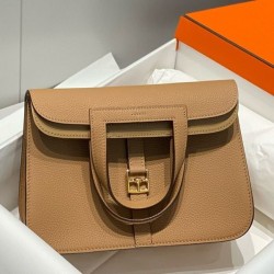 Replica Borsa Hermes Halzan 25 cammello scuro clemence