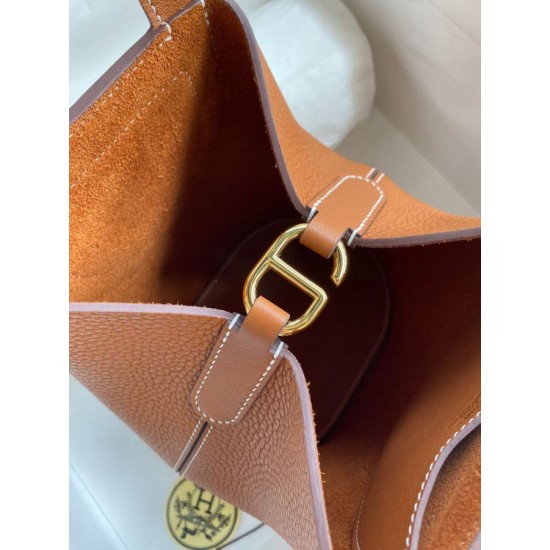 Replica Borse Firmate Hermes In The Loop 18 fatta a mano Clemence marrone Imitazioni Replica Borse Firmate Hermes In The Loop 18 fatta a mano Clemence marrone