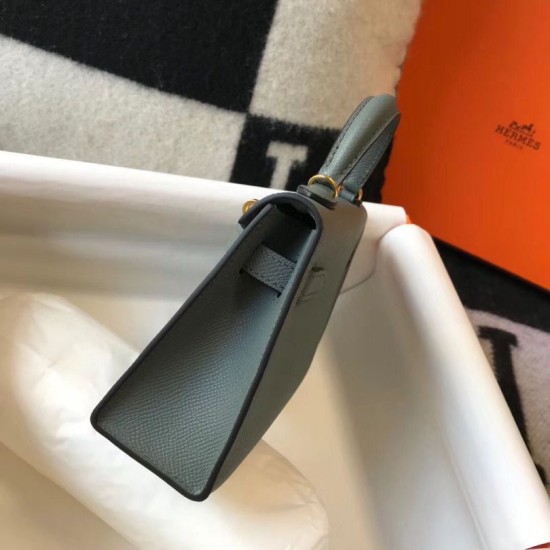 Replica Borse Imitazioni Hermes Kelly Mini II Vert Amande Epsom con hardware dorato Imitazioni Replica Borse Imitazioni Hermes Kelly Mini II Vert Amande Epsom con hardware dorato