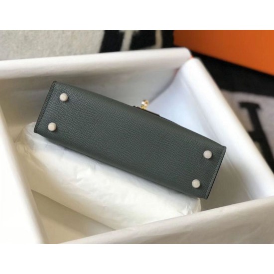 Replica Borse Imitazioni Hermes Kelly Mini II Vert Amande Epsom con hardware dorato Imitazioni Replica Borse Imitazioni Hermes Kelly Mini II Vert Amande Epsom con hardware dorato