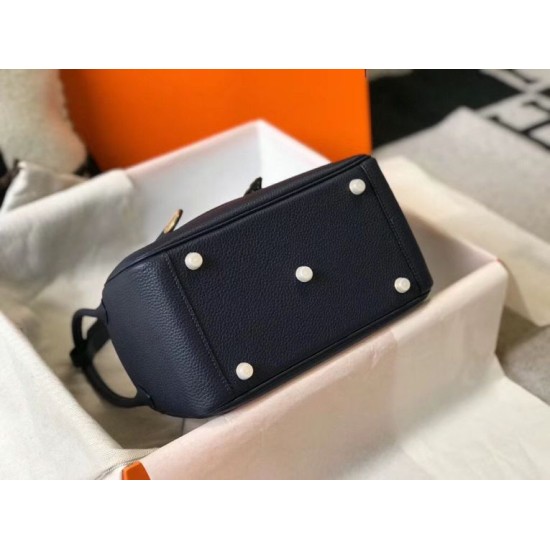 Replica Borsa Hermes Lindy 26 cm blu navy con finiture dorate Imitazioni Replica Borsa Hermes Lindy 26 cm blu navy con finiture dorate
