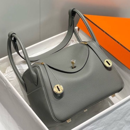 Replica Borsa Hermes Lindy 26 cm Gris Meyer con finiture dorate Imitazioni Replica Borsa Hermes Lindy 26 cm Gris Meyer con finiture dorate