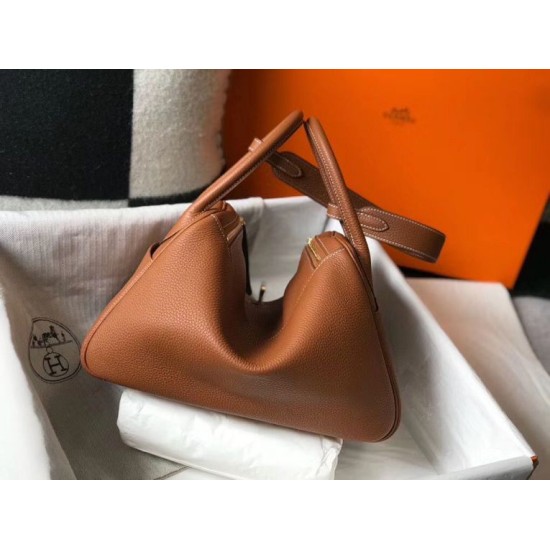 Replica Borsa Hermes Lindy 26 cm Marrone con finiture dorate Imitazioni Replica Borsa Hermes Lindy 26 cm Marrone con finiture dorate