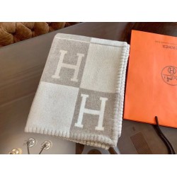 Dettagli perfetti Coperta Hermes Avalon III Beige Dettagli perfetti Coperta Hermes Avalon III Beige