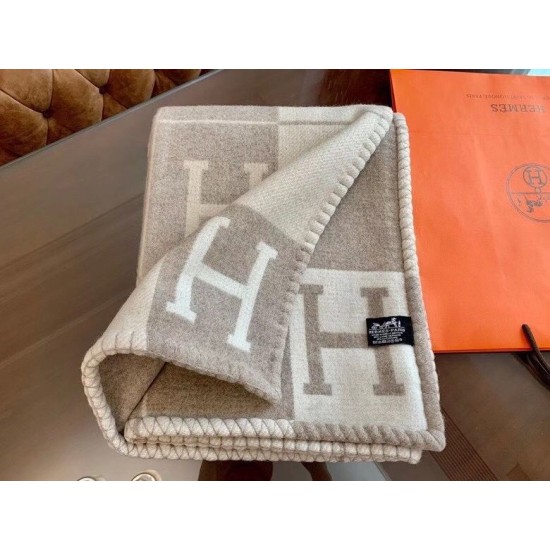 Replica Borsa Dettagli perfetti Coperta Hermes Avalon III Beige Imitazioni Replica Borsa Dettagli perfetti Coperta Hermes Avalon III Beige