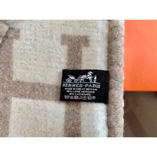 Replica Borsa Dettagli perfetti Coperta Hermes Avalon III Beige Imitazioni Replica Borsa Dettagli perfetti Coperta Hermes Avalon III Beige