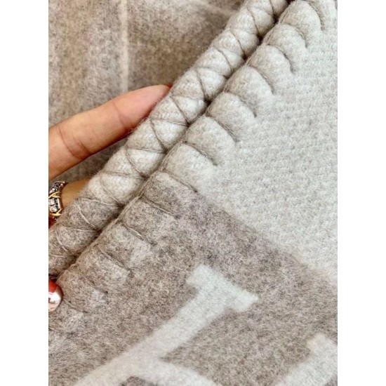 Replica Borsa Dettagli perfetti Coperta Hermes Avalon III Beige Imitazioni Replica Borsa Dettagli perfetti Coperta Hermes Avalon III Beige