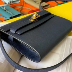Replica Portafoglio Hermes Kelly Classique To Go Epsom Blu Scuro Imitazioni Replica Portafoglio Hermes Kelly Classique To Go Epsom Blu Scuro