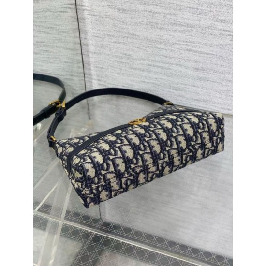 Replica Mini borsa Dior 30 Montaigne Cigale in jacquard blu obliquo Riproduzione Fedele Mini borsa Dior 30 Montaigne Cigale in jacquard blu obliquo imitazioni