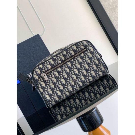 Replica Borsa da toilette Dior in jacquard beige obliquo Dior Riproduzione Fedele Borsa da toilette Dior in jacquard beige obliquo Dior imitazioni