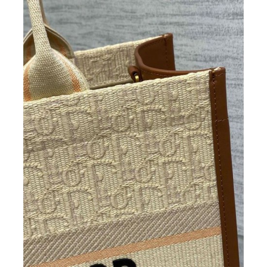 Replica Dior Dior Book Tote Media Albicocca Riproduzione Fedele Dior Dior Book Tote Media Albicocca imitazioni