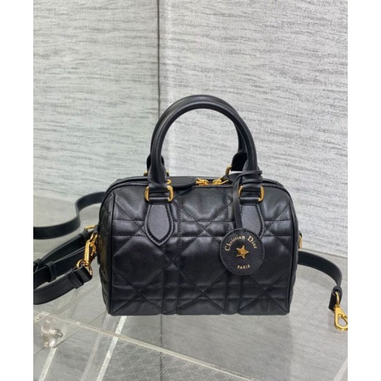 Replica Borsa Dior Groove 20 Nero Riproduzione Fedele Borsa Dior Groove 20 Nero imitazioni
