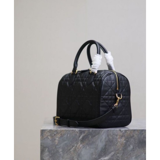 Replica Bora Pari Dior Groove 25 Nero Riproduzione Fedele Bora Pari replica Dior Groove 25 Nero imitazioni
